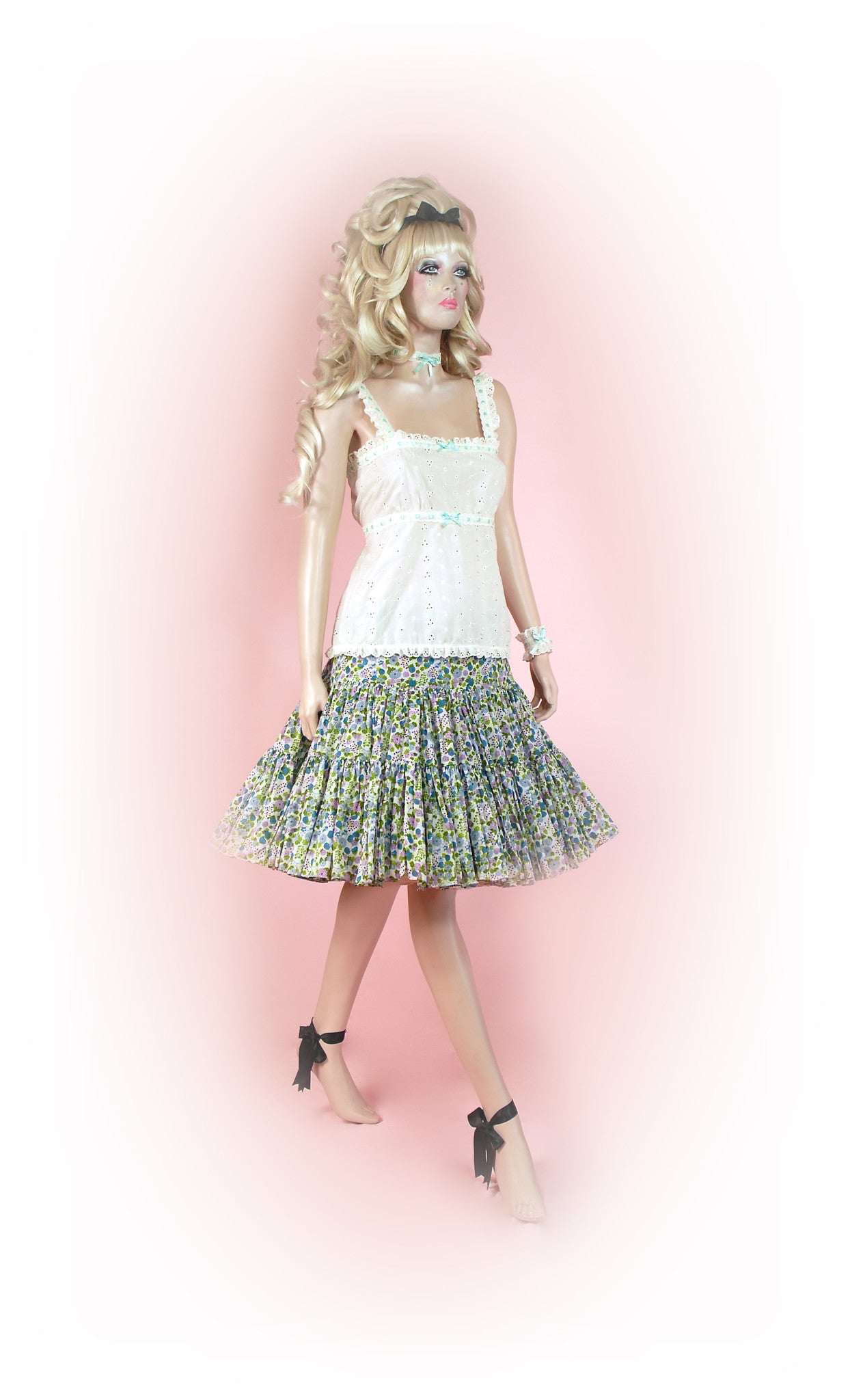 Blue<br>Blueberry Floral Knee